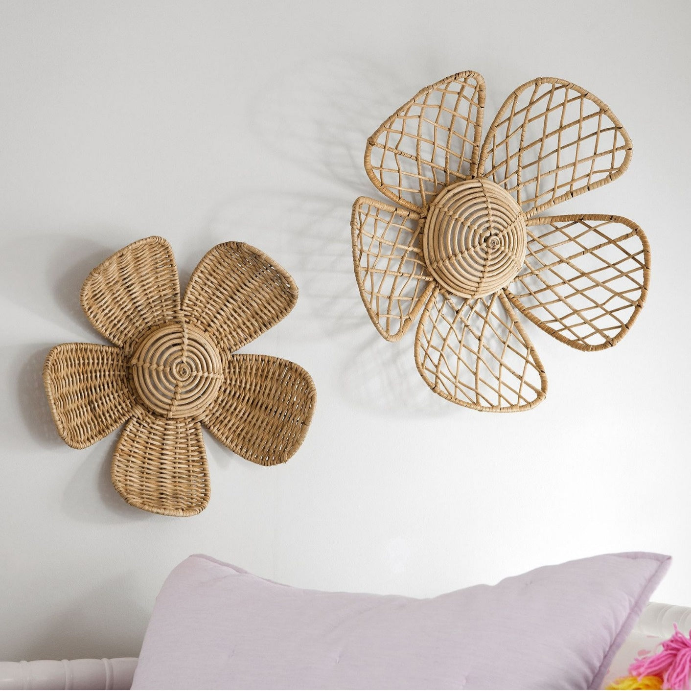 Nordic Flower INS Wall Decoration, Woven Wall Hanging, Creative Home Decor for Living Room and Photography Background