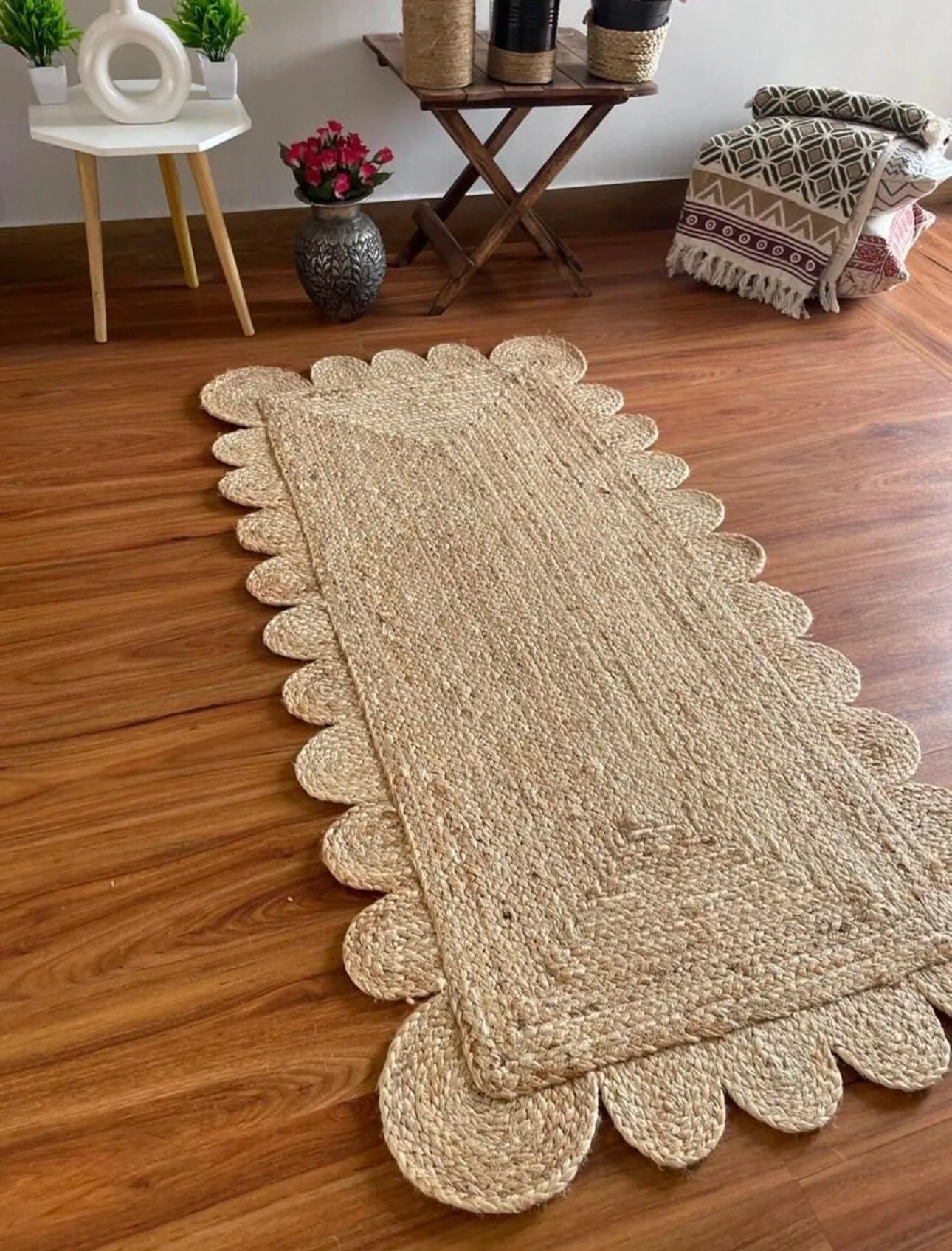 Natural Jute Solid Color Handmade Low Pile Thin Runner Rug Scalloped Edges Eco-Friendly Boho Farmhouse Hallway for Home Decor