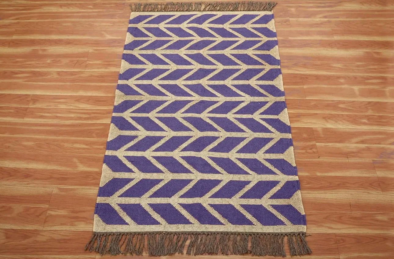 Handwoven Jute Rug with Geometric Pattern Eco-Friendly Durable Modern Medium Pile Floor Carpet for Living Room Home Decor